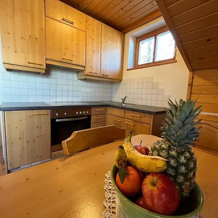 Almhaus Laerchegg * ゾンネンアルペ・ナスフェルト